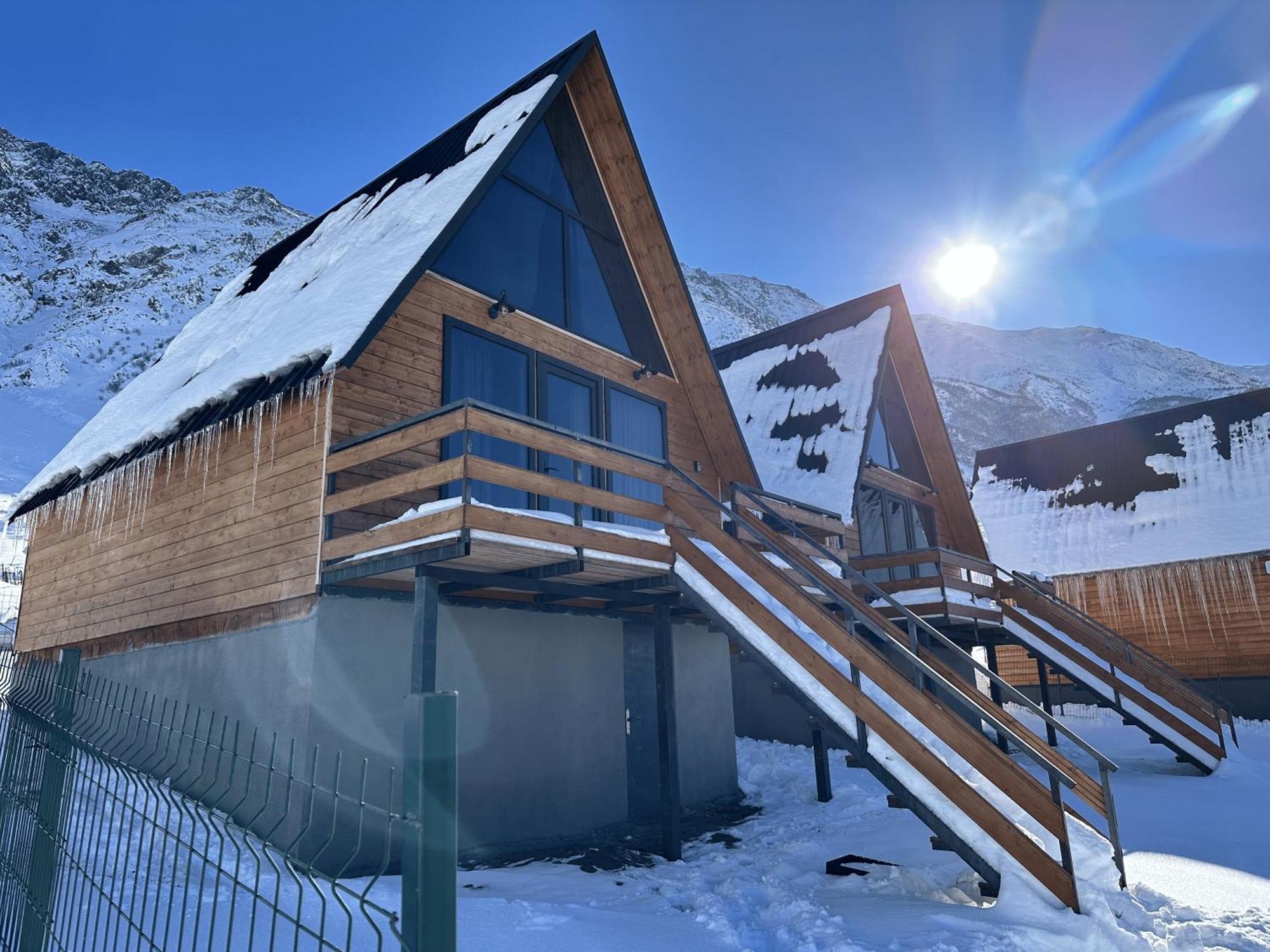 A&B Cottages Kazbegi Extérieur photo